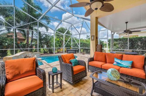 9927 Chadwick Dr, Fort Pierce FL 34987-2419 exterior