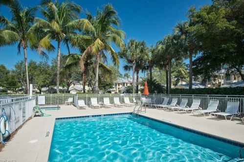 873 Carrick Bend Cir, Naples FL 34110-3609 exterior