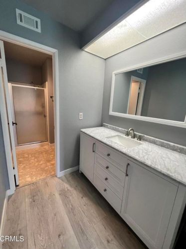 636 Holly Ave, Oxnard CA  93036-1931 exterior