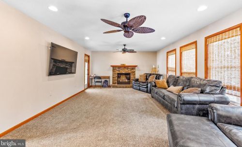 50 Walnut Crk Rd, Huntingtown MD 20639-3006 exterior