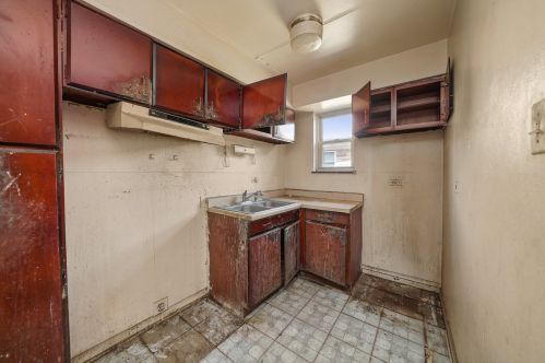 13831 Halsted St, Chicago IL 60827-1657 exterior