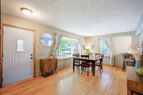 414 18th Ave, South Saint Paul, MN 55075-1842