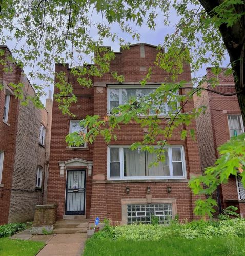 1344 Lockwood Ave, Chicago, IL 60651-1479