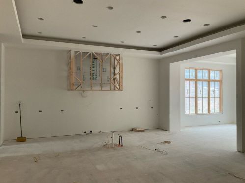 5271 Lk Forrest Dr, Atlanta GA 30342-2524 exterior