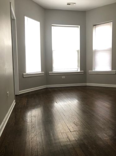 6428 Eberhart Ave, Chicago IL 60637-2403 exterior