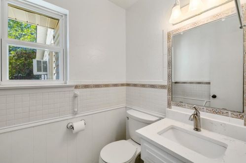 10137 Fieldfare Ct, Dallas TX 75229-6220 exterior