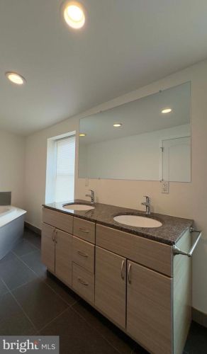 115 Allen St, Philadelphia PA 19125-4101 exterior