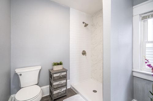 2524 Becher St, Milwaukee WI  53215-2521 exterior