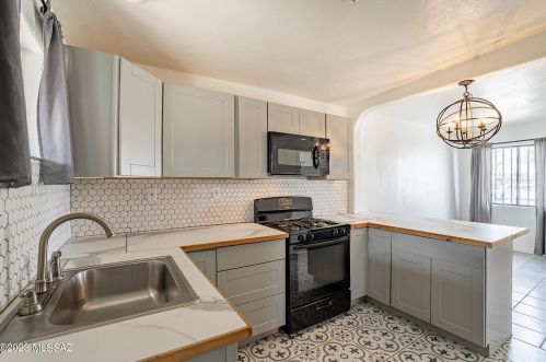 29 Pennsylvania Dr, Tucson AZ  85714-2640 exterior