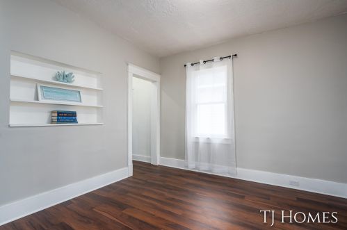 3237 6th St, Meskegon MI  49444-2845 exterior