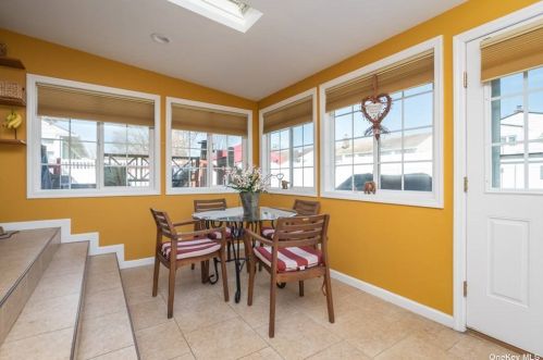 877 Edwards Blvd, Valley Stream NY exterior