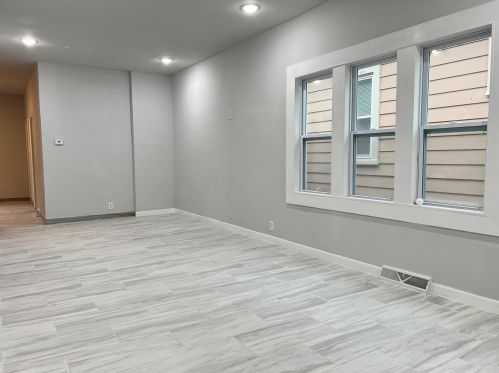 2334 19 St, Milwaukee WI 53215-3006 exterior