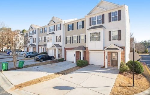 2430 Ivey Crest Cir, Tucker, GA 30084-3759