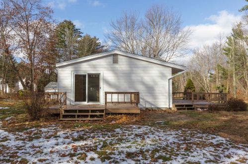 7481 School St, Concord NH  03307-0914 exterior