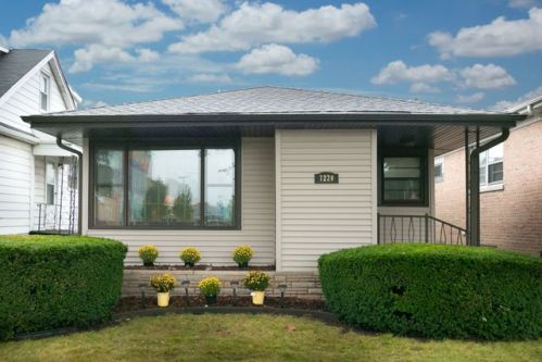 7220 Cullom Ave, Chicago, IL 60706-1207