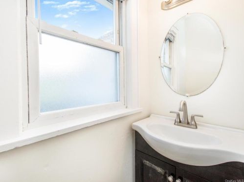 407 Columbus Ave, Mount Vernon NY 10553-1918 exterior