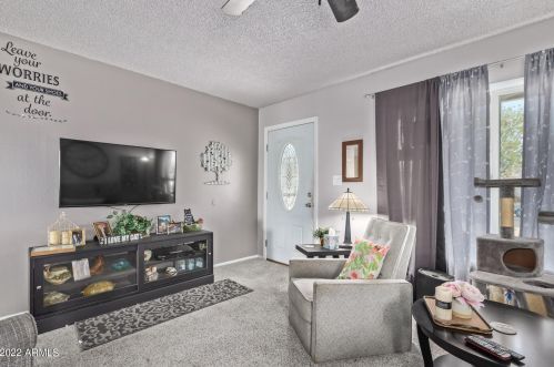 3732 Crocus Dr, Phoenix AZ 85053-5316 exterior