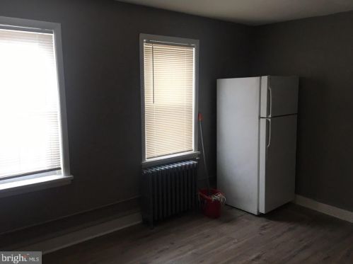 1402 Collings Rd, Camden NJ  08104-3144 exterior