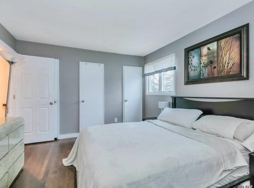 44 Harvest Ln, Commack NY 11725-1529 exterior