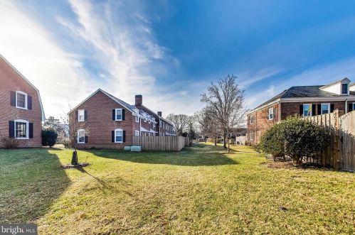 4632 34 St, Arlington VA 22206-1702 exterior