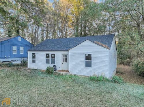 2126 Castlewood St, Atlanta GA  30344-1004 exterior