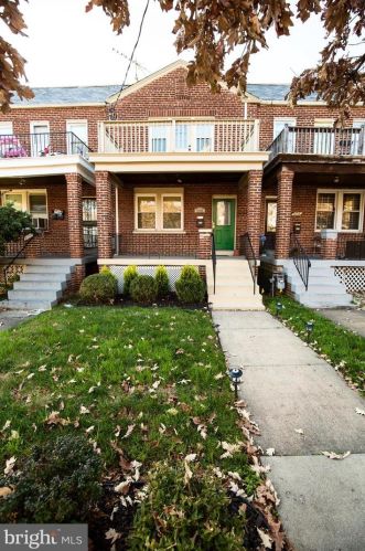 5102 Capitol St, Washington DC  20011-6712 exterior