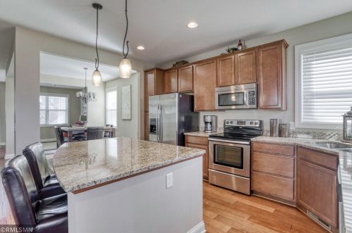 11724 Ivywood Trl, Saint Paul MN 55129-7758 exterior