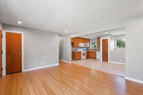 3919 Southern Aire Dr, Saint Louis MO 63125-4440 exterior