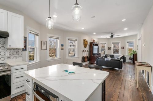 61 Tucker Ave, Providence RI  02905-3314 exterior