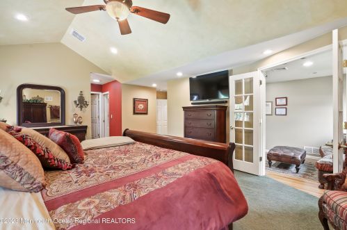 3 Georgian Bay Dr, Morganville NJ 07751-1352 exterior