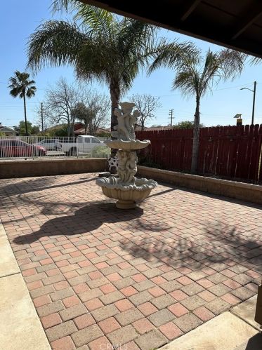 362 7th St, Perris, CA 92570-2409