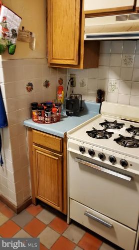 1922 Capitol Ave, Washington DC  20002-1702 exterior