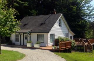 616 Phoenix St, Olympia, WA 98506-4855