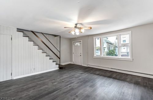 273 Main St, Bound Brk NJ  08805-1837 exterior