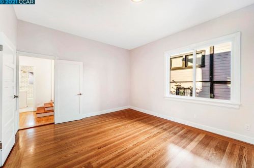 2584 Martin Luther King Jr Way, Berkeley CA 94704-2618 exterior