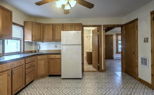 58 Washington St, Wallingford CT 06492-3530 exterior