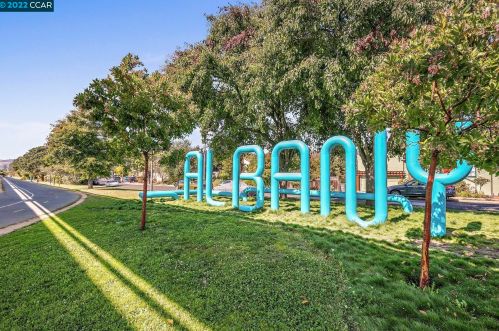 612 Stannage, Berkeley CA 94706-1640 exterior