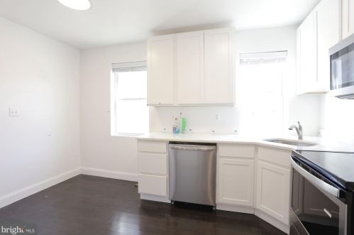 711 49 Pl, Washington DC 20019-4873 exterior