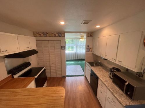 18 Crabapple Ct, Saint Louis MO 63132-3416 exterior