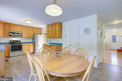 831 Alameda Dr, Huntingtown MD 20639-9510 exterior