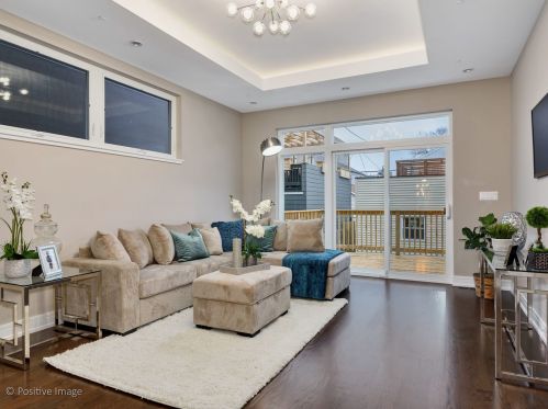 1728 Talman Ave, Chicago IL  60647-5224 exterior