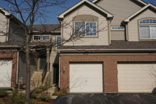 835 Asbury Dr, Aurora, IL 60502-9087