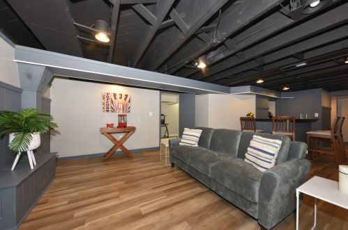 4101 39th St, Milwaukee WI  53216-1642 exterior