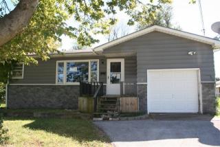 434 Evergreen St, Springfield MO  65803-2422 exterior