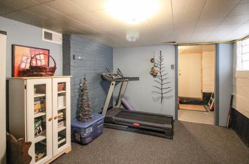 1134 Mississippi Ave, Pittsburgh PA 15216-2520 exterior