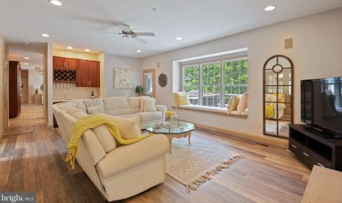 195 Carnoustie Way, Media PA 19063-1856 exterior