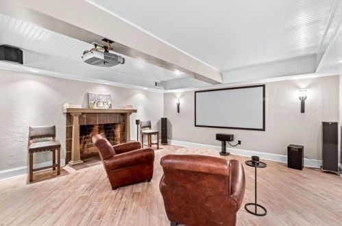 965 Grn St Cir, Gainesville GA 30501-2204 exterior