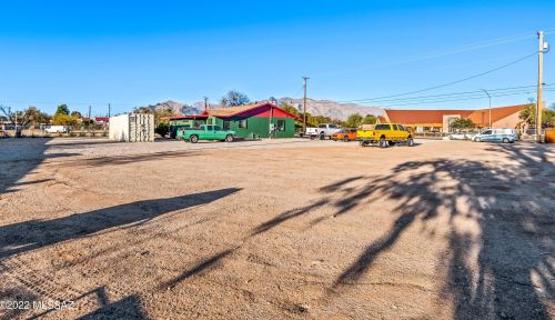 3737 Stone Ave, Tucson AZ 85705-3208 exterior