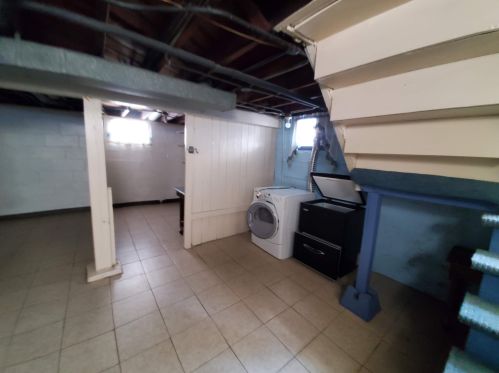 1314 49, Milwaukee WI 53208-1735 exterior