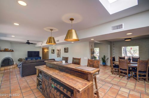 8901 Bears Path Rd, Tucson AZ  85749-8139 exterior